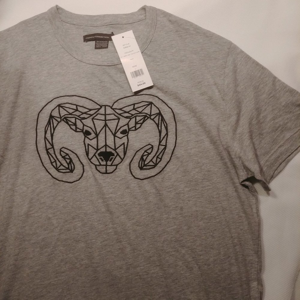 French Connection Embroidery Tee T Shirt size L - Picture 5 of 6